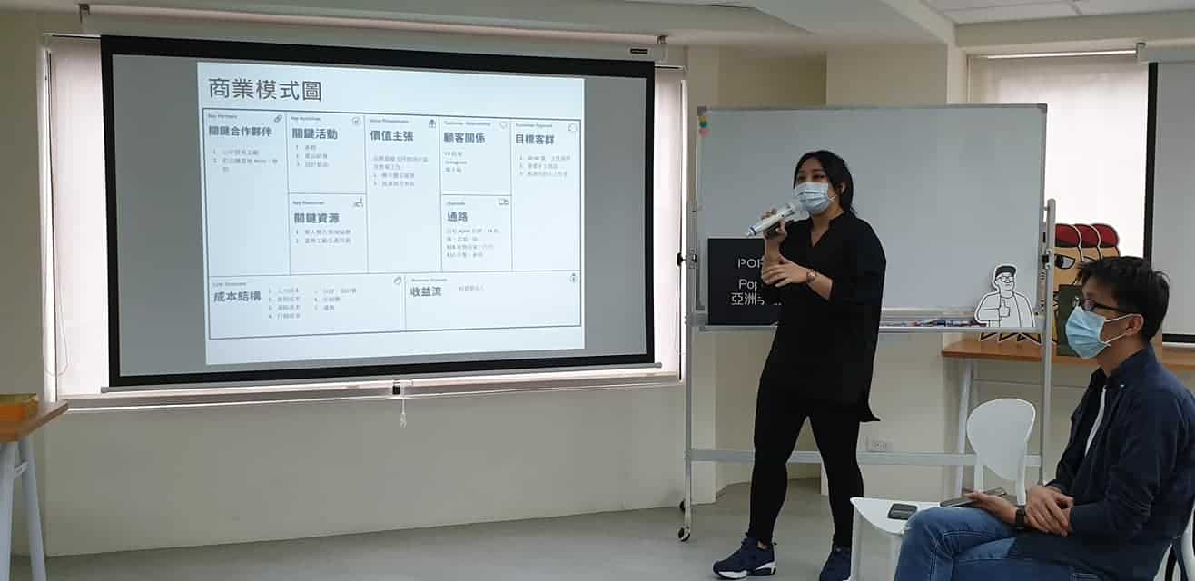 2011160753278447008570